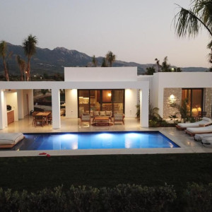 xr:d:DAFwaoWwuIY:5,j:5175041049592002523,t:23100518